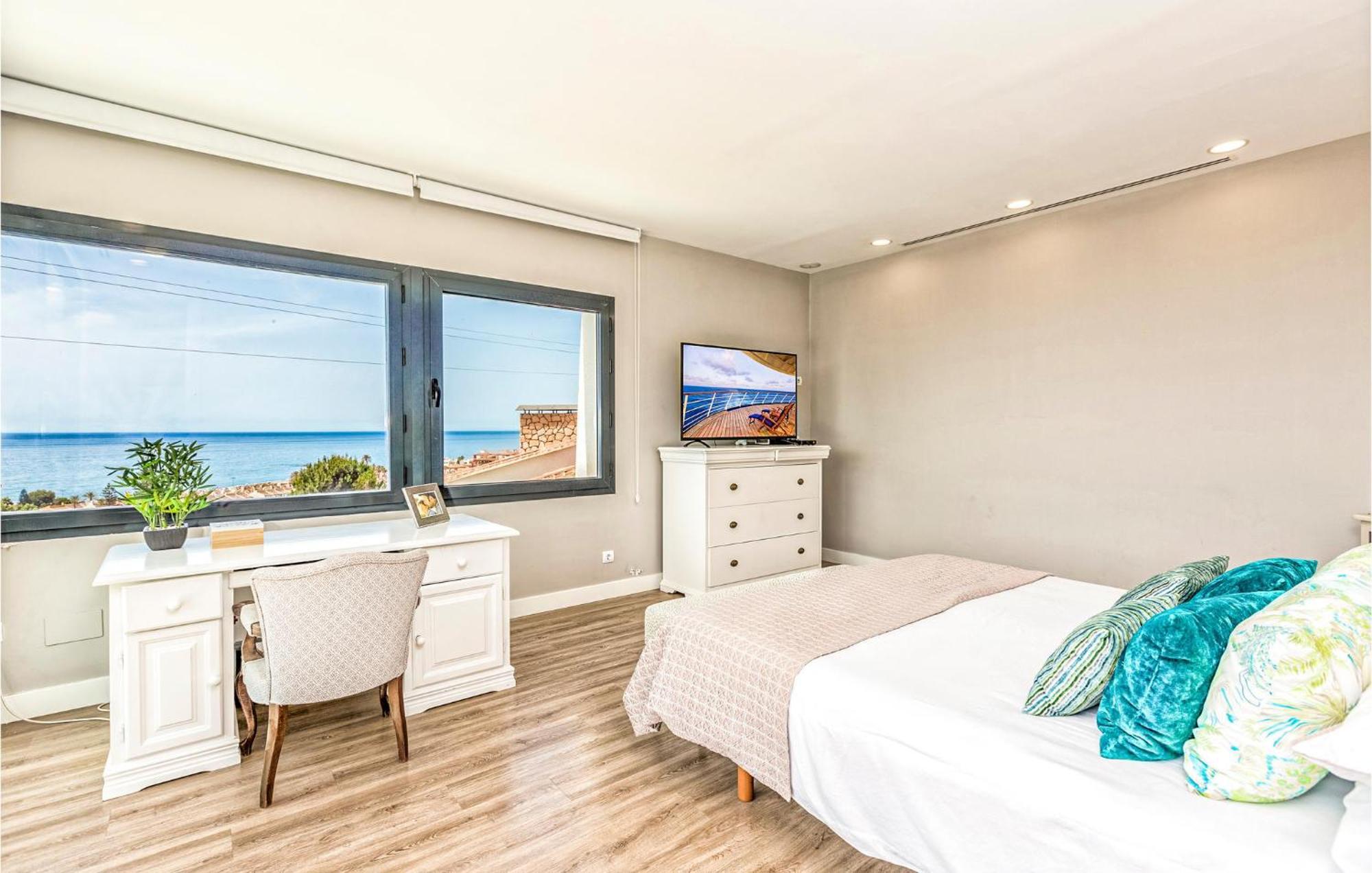 Awesome Home In Cala Del Moral With Kitchen La Cala Del Moral Esterno foto