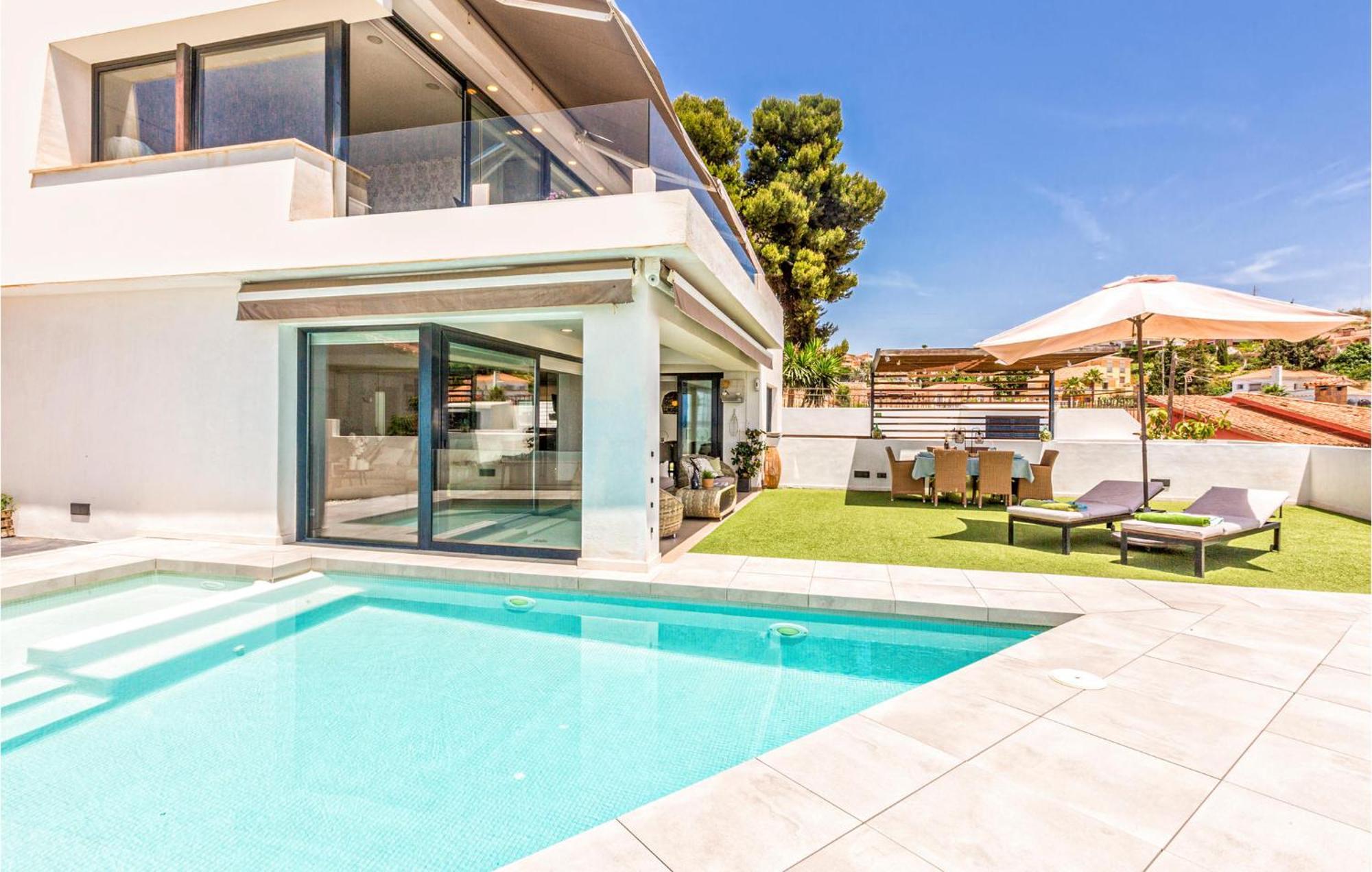 Awesome Home In Cala Del Moral With Kitchen La Cala Del Moral Esterno foto